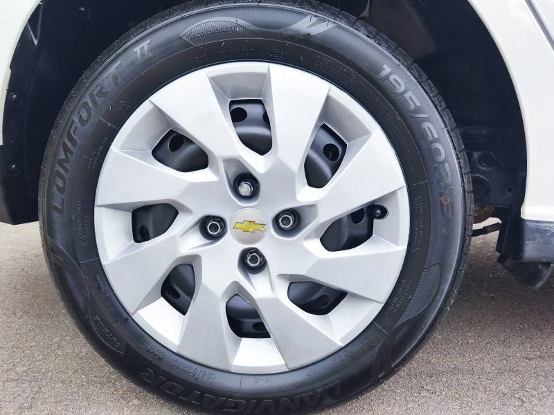 CHEVROLET - PRISMA - 2013/2013 - Branca - R$ 44.900,00