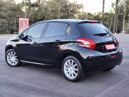 PEUGEOT - 208 - 2015/2016 - Preta - R$ 45.900,00