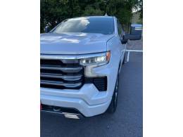 CHEVROLET - SILVERADO - 2024/2024 - Branca - R$ 425.900,00