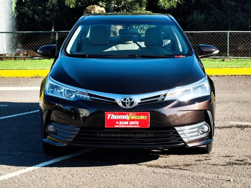 TOYOTA - COROLLA - 2018/2018 - Marrom - R$ 92.900,00