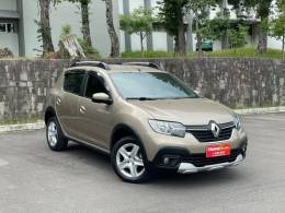RENAULT - SANDERO - 2022/2022 - Dourada - R$ 66.900,00