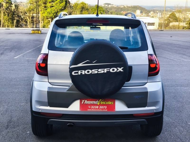 VOLKSWAGEN - CROSSFOX - 2012/2012 - Prata - R$ 43.900,00