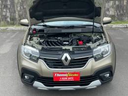 RENAULT - SANDERO - 2022/2022 - Dourada - R$ 67.900,00